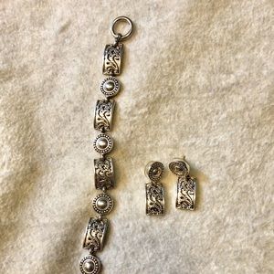 Premier Designs bracelet and earrings set